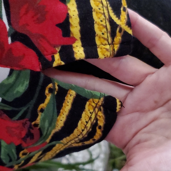 RAFAELLA Floral gold rope pattern shoulder button detail top Med. - Picture 4 of 9